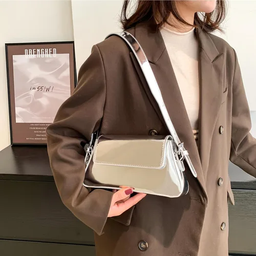 Vista 2 de Bolso de hombro pequeño para mujer, lindo bolso de mano hobo de noche, bolso de mano Y2K plateado brillante para fiesta, graduación, boda