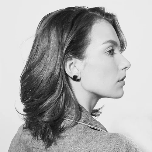 Vista 4 de Aretes de aro pequeños y gruesos para mujer, aretes hipoalergénicos simples Negro