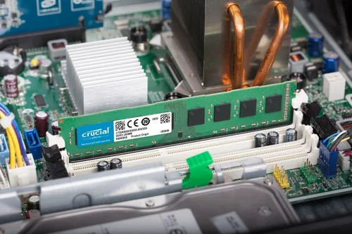 Vista 4 de Crucial 16 GB, DIMM de 240 pines, DDR3 PC3-12800