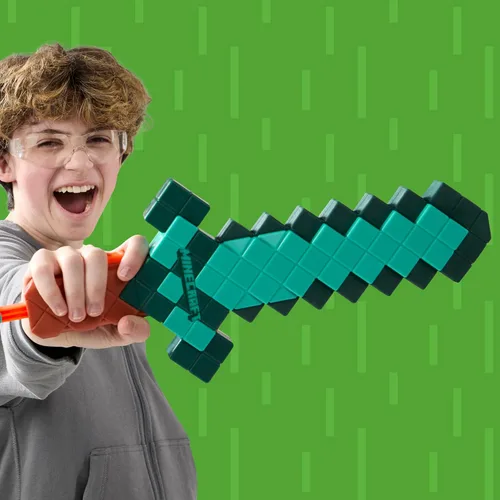 Vista 7 de Nerf Minecraft Sword Dart Blaster, Cebado de Retroceso, Borde de Espuma, 8 Dardos N1, Edades 8+