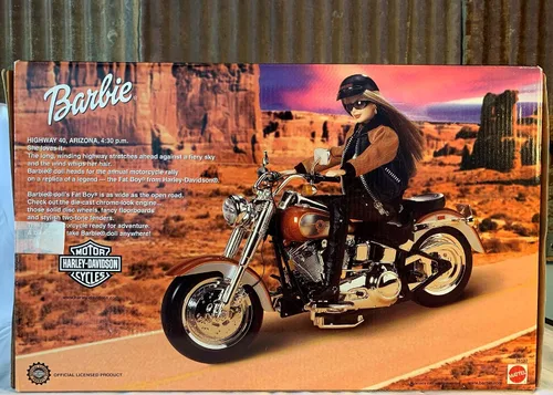 Vista 4 de Motocicleta Harley Davidson para muñeca Barbie