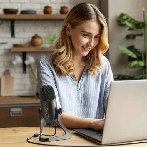 Vista 7 de FIFINE Micrófono de podcast USB K678 para grabación en streaming