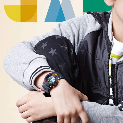 Vista 6 de CakCity Boys Camouflage LED Sports Kids Watch Waterproof Digital Electronic Military Wrist Watches for Kids with Silicone Band Alarm Stopwatch