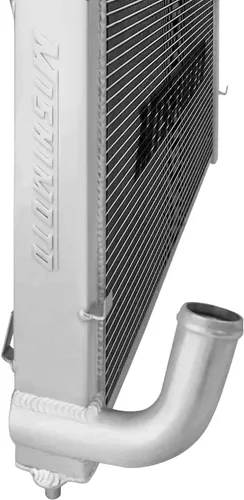 Vista 4 de Mishimoto MMRAD-TINY-01 Radiador de aluminio de alto rendimiento compatible con Mini Cooper S 2002-2008