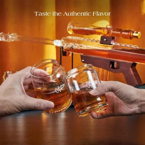 Vista 5 de Kollea Regalos para Hombres Papá, Juegos de Decantadores de Whisky, Juego de Decantador de Pistola con 4 Vasos de Bala y Telescopio de Mira, Regalo