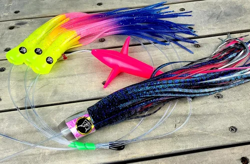 Vista 2 de Lobo Lures # 202 Bigeye - Cadena híbrida de margarita híbrida con diseño de atún de caramelo UV pelágico