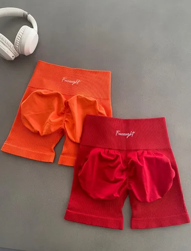Vista 2 de FRESOUGHT Pantalones cortos de ciclismo para mujer, con control de abdomen, cintura alta, sin costuras, acanalados, para yoga, yoga, pantalones