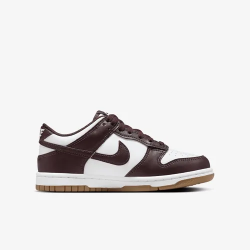 Vista 74 de Nike Kid's Dunk Low Sneaker