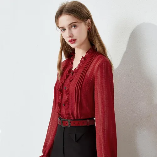 Vista 277 de Cinturón de cuero clásico con hebilla de metal para mujer con vestido de jeans