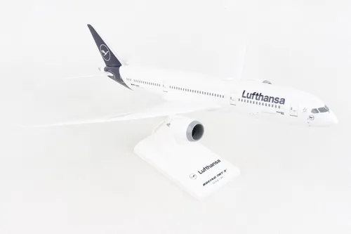 Vista 4 de Skymarks Daron Lufthansa A380 w/Gear Nueva Livery 1/200 (SKR1032)