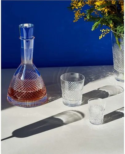 Vista 2 de DIAMOND LINE DECANTER 25.3 OZ