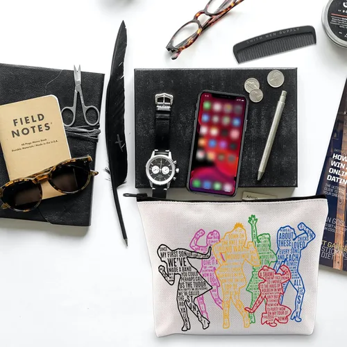 Vista 4 de BLUPARK Seis regalos inspirados en la música - Bolsa de maquillaje Queens para amantes del teatro musical y Broadway, Blanco apagado, Historia
