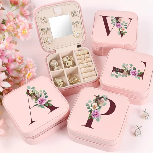 Vista 6 de MFXIP Regalos para el día de San Valentín para ella, estuche de joyería de viaje con inicial, estuche organizador de viaje pequeño, joyero de viaje
