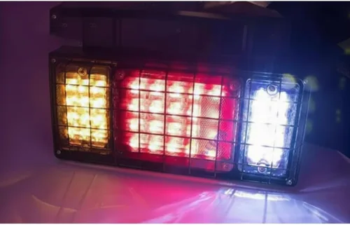 Vista 6 de Kit de 2 luces LED traseras para camión, remolque, 40 LED, impermeable, señal de giro, freno de marcha atrás, luz de marcha atrás con protección