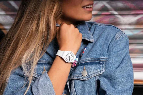 Vista 3 de Swatch GW194 - Reloj de cuarzo suizo para mujer, color blanco