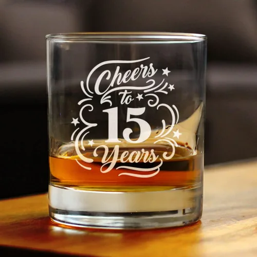 Vista 3 de Regalos personalizados de cristal de whisky para mujeres y hombres, decoración de fiesta de 15 aniversario, vasos de 10.25 onzas