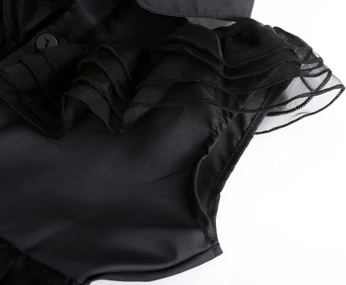 Vista 4 de Akokvlar Vestido de disfraz negro para niñas, peluca, cinturón, aretes, calcetines, traje de vestir