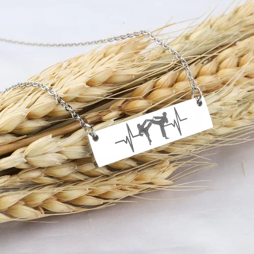 Vista 3 de UJIMS Taekwondo - Collar con colgante de latido del corazón marcial para mujeres y hombres, regalo de niña de Taekwondo