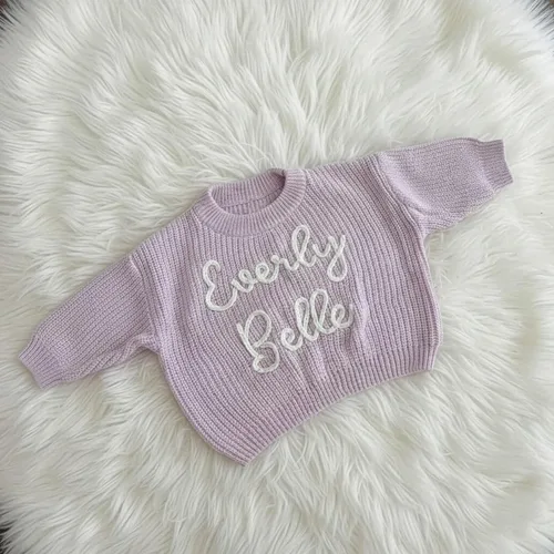 Vista 7 de Suéter de bebé personalizado con nombre, suéter personalizado para recién nacido, niño, niña, regalo bordado a mano para baby shower, cumpleaños