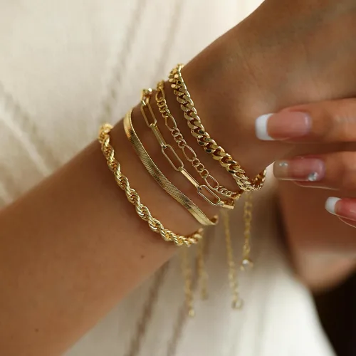 Vista 3 de Pulseras de oro para mujer, juego de pulseras en capas de oro de 14 quilates, delicadas cadenas de espiga de espiga, pulseras cubanas de oro