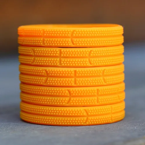 Vista 2 de Pulsera deportiva de silicona de baloncesto de tamaño juvenil 50