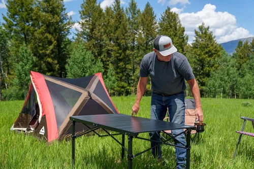 Vista 9 de MOUNTAIN SUMMIT GEAR Mesa de Rollo Superior Resistente para Acampar (Grande) - Mesa Plegable Portátil con Parte Superior de Aluminio y Estructura
