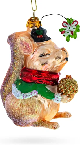 Vista 2 de Adorno navideño de cristal soplado de ardilla acunando una bellota