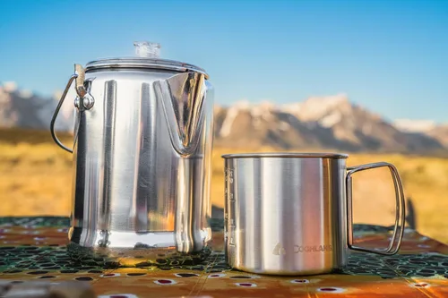 Vista 6 de Coghlan's Cafetera de aluminio para 9 tazas, color plateado