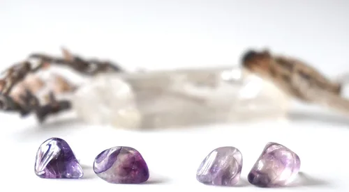 Vista 12 de Pendientes de tuerca de cristal de piedra natal aleternativa para mujer y hombre