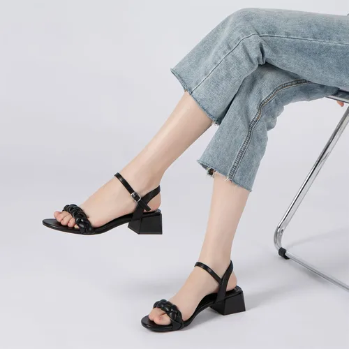 Vista 6 de Athlefit Sandalias trenzadas de tacón bajo para mujer, puntera abierta, correa en el tobillo, tacón grueso, zapatos de tacón grueso para vestir