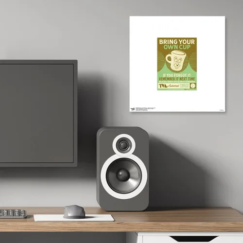Vista 5 de Trends International Gallery Pops Marvel Loki (Serie de TV) - Arte de pared Bring Your Own Cup, versión sin marco, 12 x 12 pulgadas