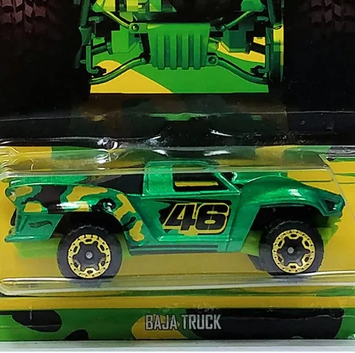 Vista 4 de Hot Wheels Serie Camión Camuflaje - DWF46 ~ Camión Baja 46 Verde Metálico ~ 7/8