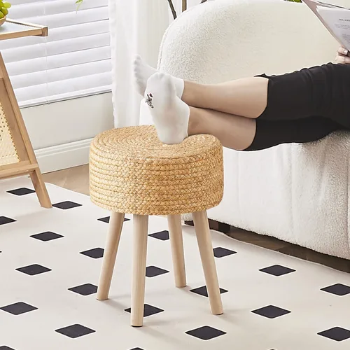 Vista 2 de Cpintltr Taburete otomano redondo con patas de madera maciza, reposapiés de jacinto tejido a mano, taburete para sala de estar, balcón, jardín