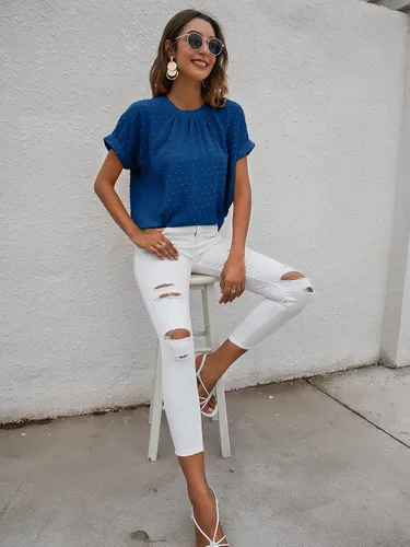 Vista 6 de Romwe Blusa casual de trabajo con cuello redondo y manga corta plisada para mujer