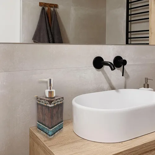 Vista 6 de BestGiftEver Dispensador de jabón Southwestern, accesorios de baño de vaquero, bomba de jabón inspirada en cuero sintético y cuero; decoración