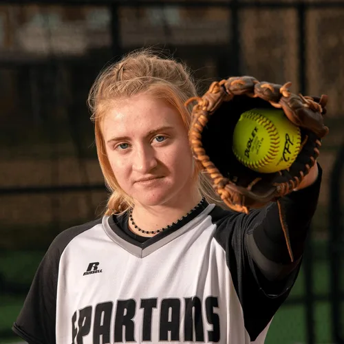 Vista 4 de Dudley Fastpitch Softballs Official USAB, USSSA, & NFHS Multiple 12 Count Options
