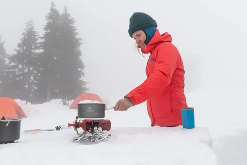 Vista 7 de MSR WhisperLite - Estufa compacta para camping y mochilero