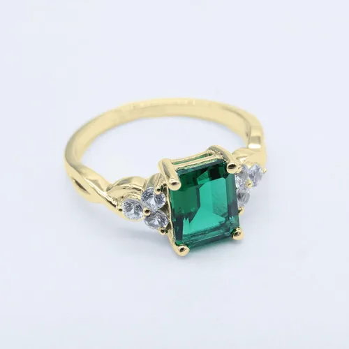 Vista 4 de Dazzlingrock Collection 8x6mm Emerald Shape Center Lab Created Emerald & 2.2mm Round White Sapphire on Side Crisscross Shank Engagement Ring for Her