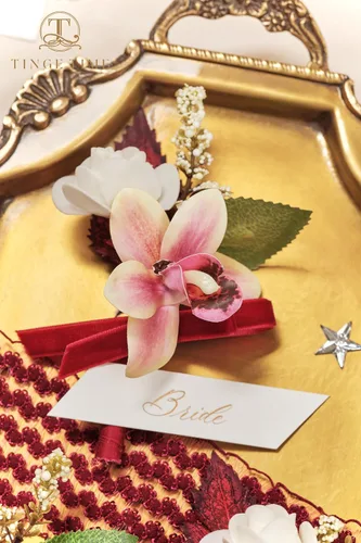 Vista 4 de TINGE TIME Boutonniere para hombres, boda, novio y padrino Boutonniere para ceremonia de boda, aniversario, cena formal y boda rústica de primavera