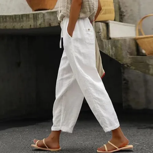 Vista 2 de Bermudas de algodón y lino para mujer, cintura alta elástica, color sólido, pantalones cortos cómodos de verano con bolsillos