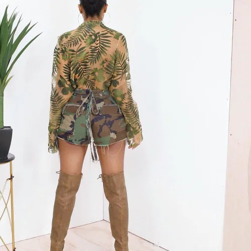 Vista 4 de Pantalones cortos de camuflaje para mujer, cintura elástica, cintura alta, múltiples bolsillos, cómodos, de algodón, casuales, de camuflaje