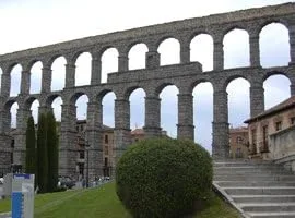 Vista 2 de Kit modelo acueducto de Segovia