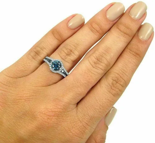 Vista 3 de Pritvi Jewels - Anillo de compromiso de compromiso con diamantes y topacio azul londinense de 14 quilates en oro blanco de plata de ley 925