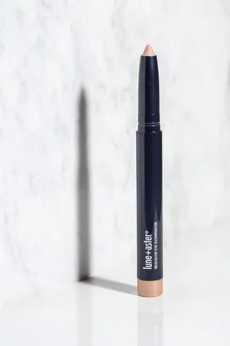 Vista 8 de Lune+Aster Iluminador de ojos – Lápiz iluminador en champán sedoso para ojos brillantes Aplicar a huesos de cejas, esquinas de ojos, párpados