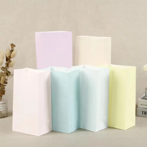 Vista 6 de 24 bolsas de regalo de cumpleaños, bolsas multicolor pastel para fiestas, bolsas de papel para dulces de 3 x 5 x 9 pulgadas, regalo de dulces sin