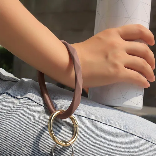 Vista 3 de Llavero pulsera de silicona para mujeres y niñas en forma de diamante