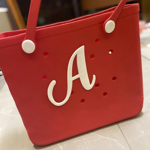 Vista 2 de 2 piezas de accesorios de letras compatibles con agujero de playa, dijes decorativos del alfabeto