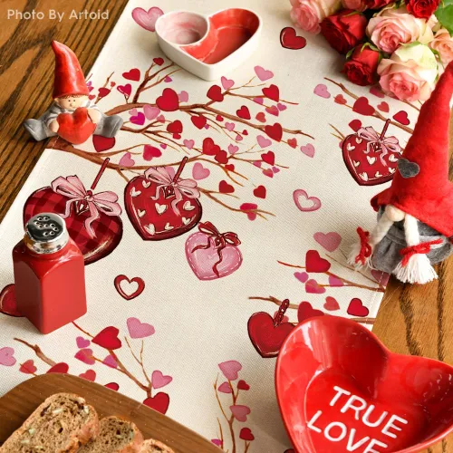 Vista 4 de Artoid Mode Camino de mesa de San Valentín con diseño de corazón a rayas, decoración de mesa de comedor para decoración de fiesta del hogar, 13 x 72