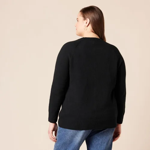 Vista 2 de Tienda Essentials Women's Crewneck Sweater, Classic-Fit, Soft Touch, Long Sleeve, Plus-Size Available
