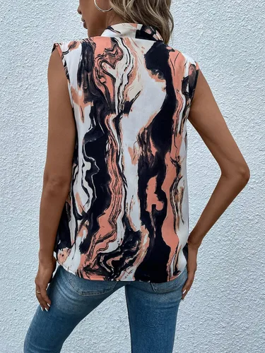 Vista 2 de Milumia Camiseta sin mangas con estampado de mármol y cuello en V y botones para mujer